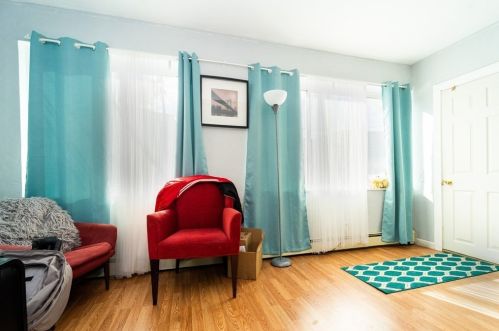 6 Lawrence St, Taunton MA 02780-1765 exterior