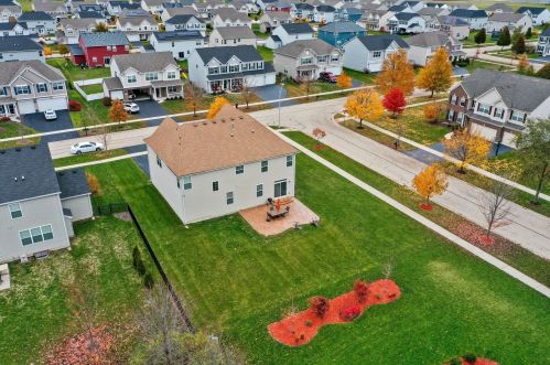 2293 Pebblestone Way, Lemont IL 60490-5062 exterior