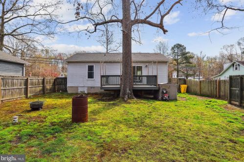 6322 Shady Side Rd, Shady Side MD  20764-9703 exterior