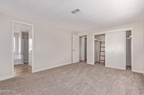 424 Charleston Ave, Phoenix AZ  85022-1529 exterior