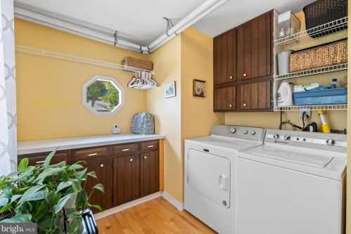 12 Beech Pl, West Deptford NJ 08096-3312 exterior