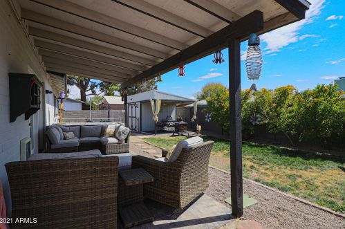 911 Campo Bello Dr, Phoenix AZ 85032-2051 exterior