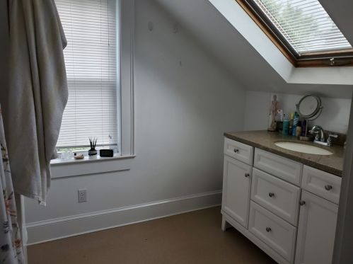 8 Ipswich St, Seekonk MA 02771 exterior