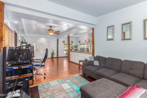 2209 25th Pl, Phoenix, AZ 85008-2733