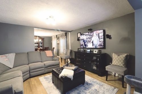 39 Villa Ave, Everett MA 02149-3820 exterior