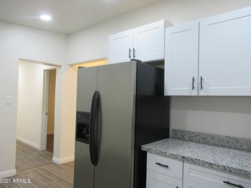 1845 Chipman Rd, Phoenix AZ  85040-2473 exterior