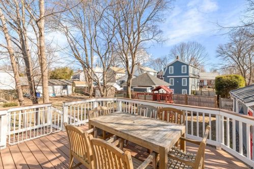 34 Winthrop St, Milton MA 02186-1546 exterior