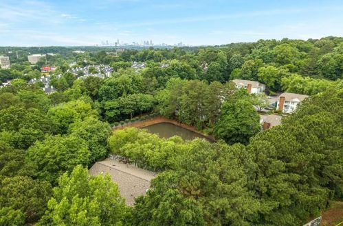 1258 Ky Lk Dr, Atlanta GA 30319-4143 exterior