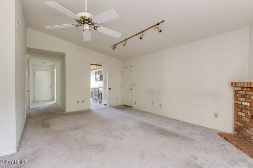 125 Campo Bello Dr, Phoenix AZ 85032-2215 exterior