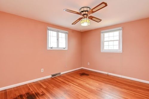 19 Middlesex Ave, Worcester MA 01604-1931 exterior