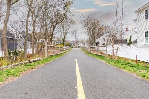 12 Lunt St, Newbury MA  01950-3117 exterior