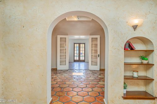 302 Encanto Blvd, Phoenix, AZ 85003-1111