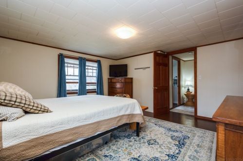 48 Housatonic St, Worcester MA 01606-1617 exterior