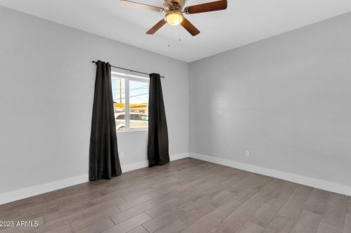 4633 2nd St, Phoenix AZ  85040-2119 exterior