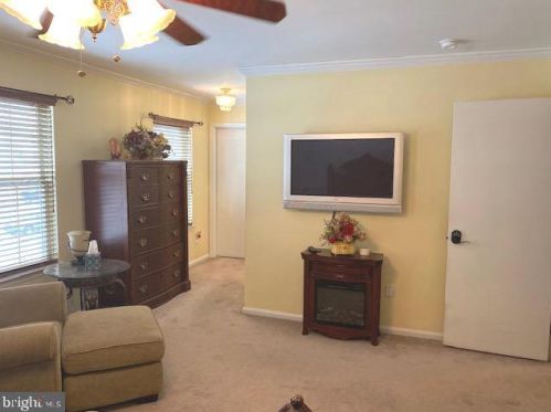 112 Talon Ln, West Deptford NJ 08093-2322 exterior