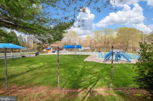 7442 Weather Worn Way, Columbia MD 21046-1434 exterior