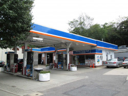 732 Beacon St, Newton, MA 02459-1943