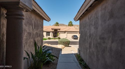 14057 33 St, Phoenix AZ 85032-7201 exterior