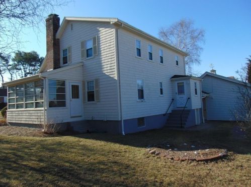 35 Hillsboro St, Quincy MA 02169-8914 exterior