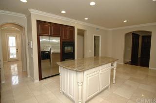 23 Atascadero, Irvine CA  92602-1093 exterior