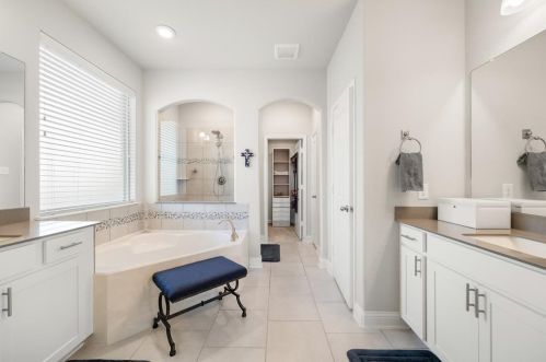 127 Blossom Ter Ln, Richmond TX 77469-5888 exterior