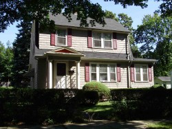 220 Adams Ave, Newton, MA 02465-1503