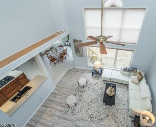 8 Jenny Ln, Wantage NJ  07461-4550 exterior