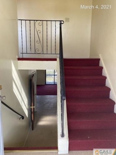 307 Harris St, Carteret, NJ 07008-3053