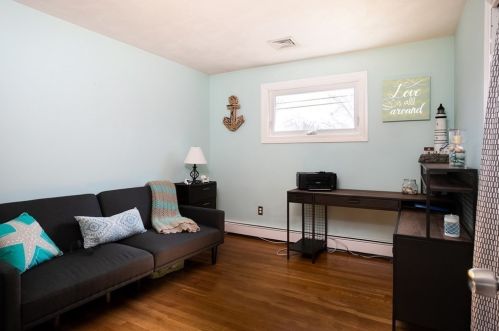 38 Clearview Ave, Fall River MA 02726-4801 exterior