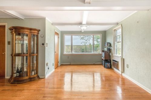 75 Dl St, Methuen MA 01844-7304 exterior