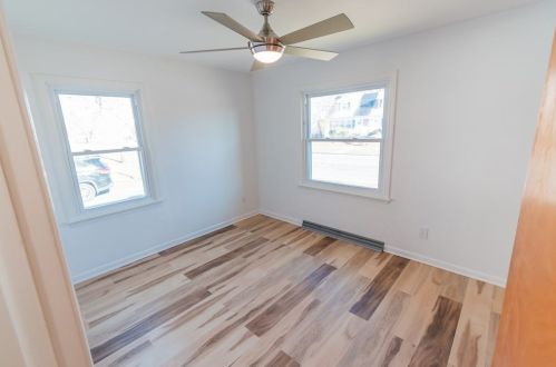 435 Rockdale Ave, New Bedford MA 02740-1561 exterior