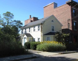 981 Chestnut St, Newton, MA 02464-1101