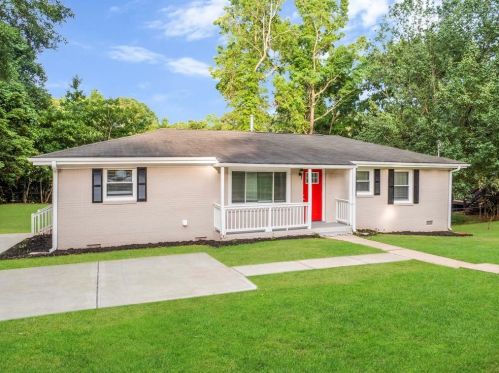 524 Oakview Dr, Stockbridge GA  30281-2014 exterior