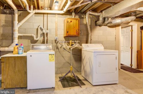 420 Pennsylvania Ave, West Deptford NJ 08063-1223 exterior