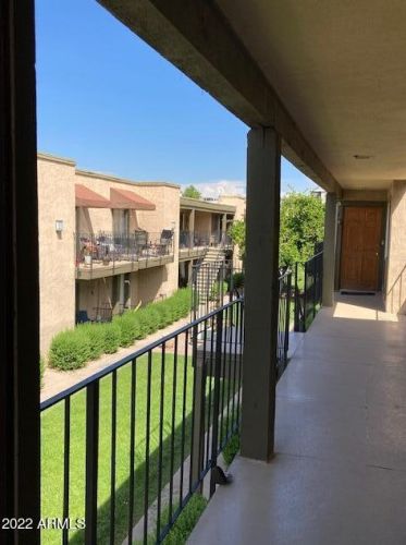 2228 Campbell Ave, Phoenix AZ  85015-4439 exterior