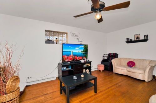 2736 Oak Park Ave, Forest View, IL 60402-2535