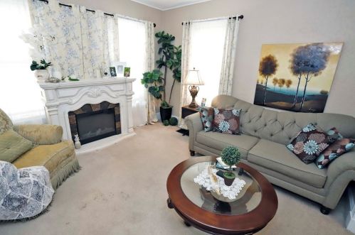 106 Arnold St, New Bedford MA 02740-3640 exterior