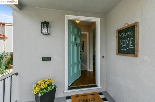 251 Lorraine Blvd, San Leandro, CA 94577-2760