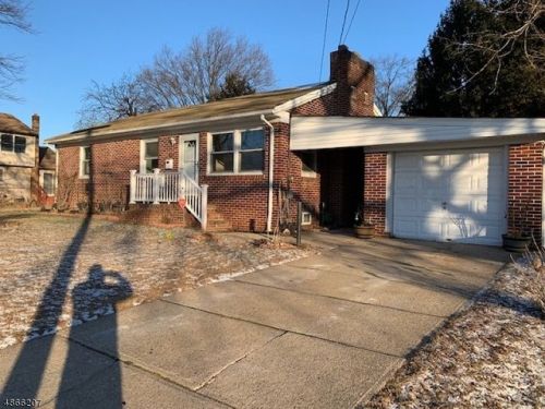 60 New Jersey Ave, Carteret, NJ 07008-1556