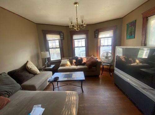 7 Kendall St, Worcester MA 01605-2715 exterior