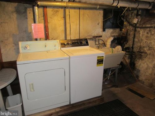 1176 11th St, Philadelphia PA 19147-4627 exterior