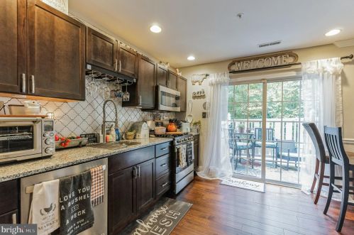 2405 Beacon Hl Dr, Erial NJ 08081-1106 exterior