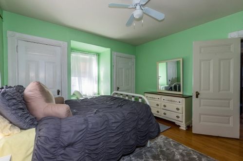 104 Winthrop St, Taunton MA 02780-4162 exterior