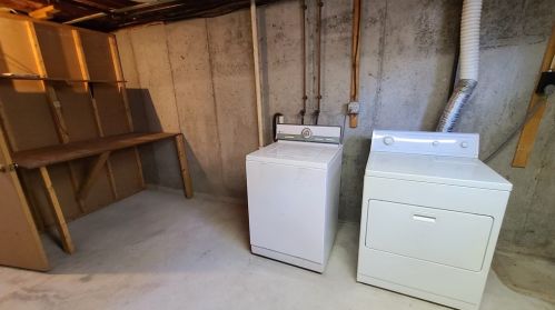 450 Rock St, Fall River MA 02720-3349 exterior