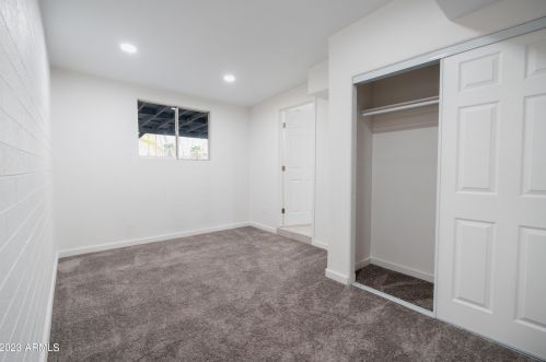 3937 Cypress St, Phoenix AZ 85006-1726 exterior