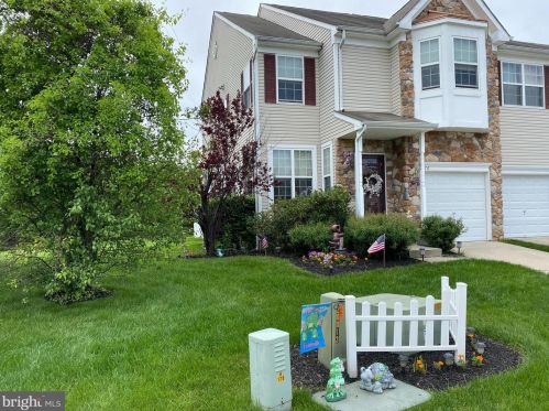 176 Chancellor Dr, West Deptford, NJ 08096-5155