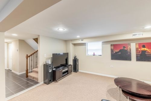 1907 Wenonah Ave, Forest View IL 60402-1666 exterior