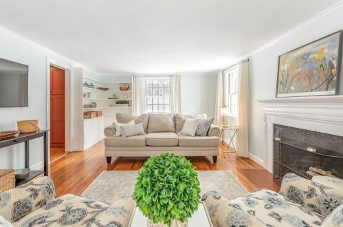 69 Windmill Ln, Arlington MA 02474-1926 exterior