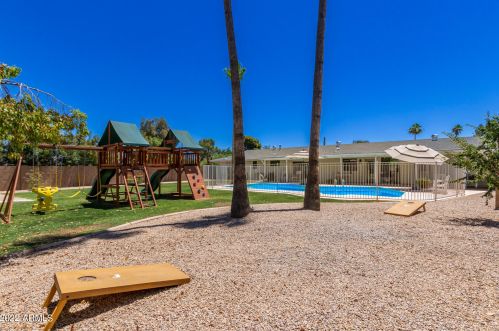 10808 43rd St, Phoenix AZ 85050-3342 exterior