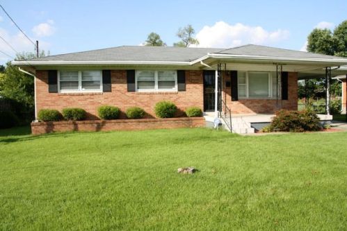 4017 Dana Dr, Louisville, KY 40216-3905
